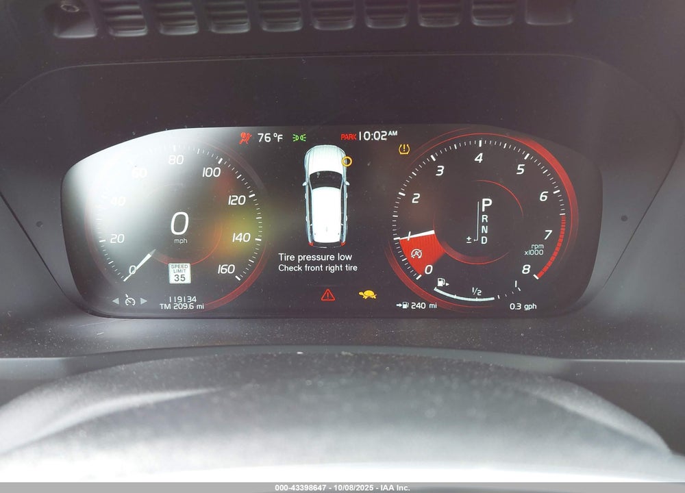 2016 VOLVO XC90 T6 MOMENTUM VIN: YV4A22PK5G1037452
