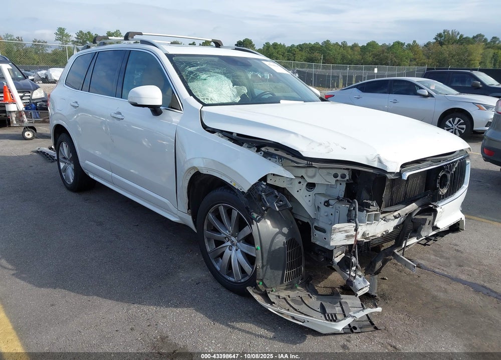 2016 VOLVO XC90 T6 MOMENTUM VIN: YV4A22PK5G1037452