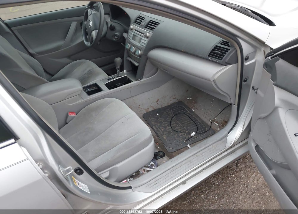 2008 TOYOTA CAMRY LE VIN: 4T1BE46K18U239700