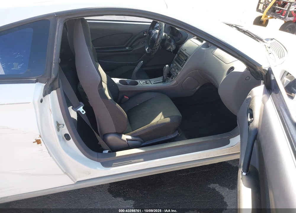 2000 TOYOTA CELICA GT VIN: JTDDR32T1Y0032743