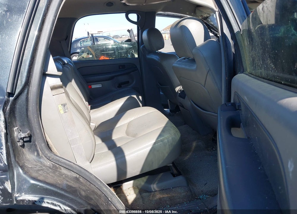 2003 CHEVROLET TAHOE LT VIN: 1GNEK13Z73R175031