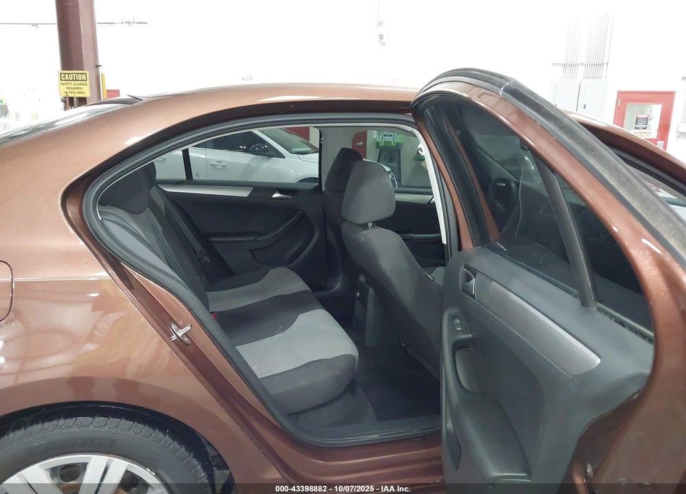 2017 VOLKSWAGEN JETTA 1.4T S VIN: 3VW2B7AJ3HM373753