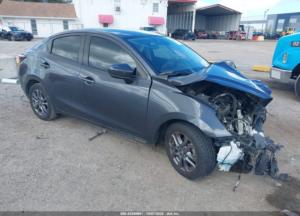 2019 TOYOTA YARIS LE VIN: 3MYDLBYV4KY502332
