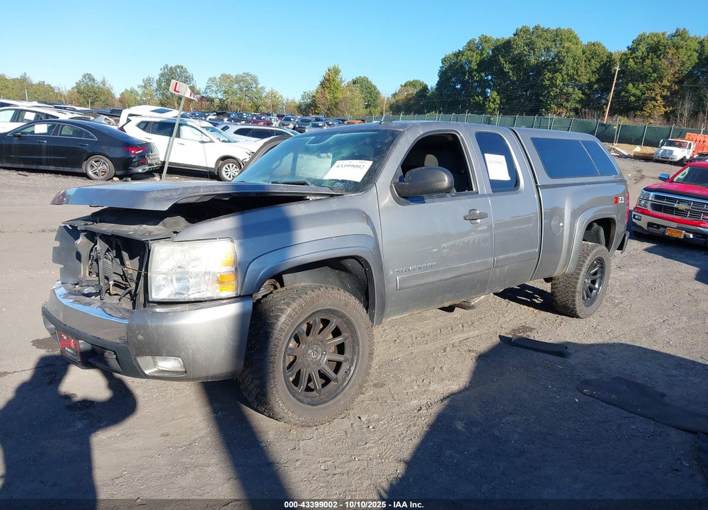 2008 CHEVROLET SILVERADO 1500 LT1 VIN: 2GCEK19J081304625