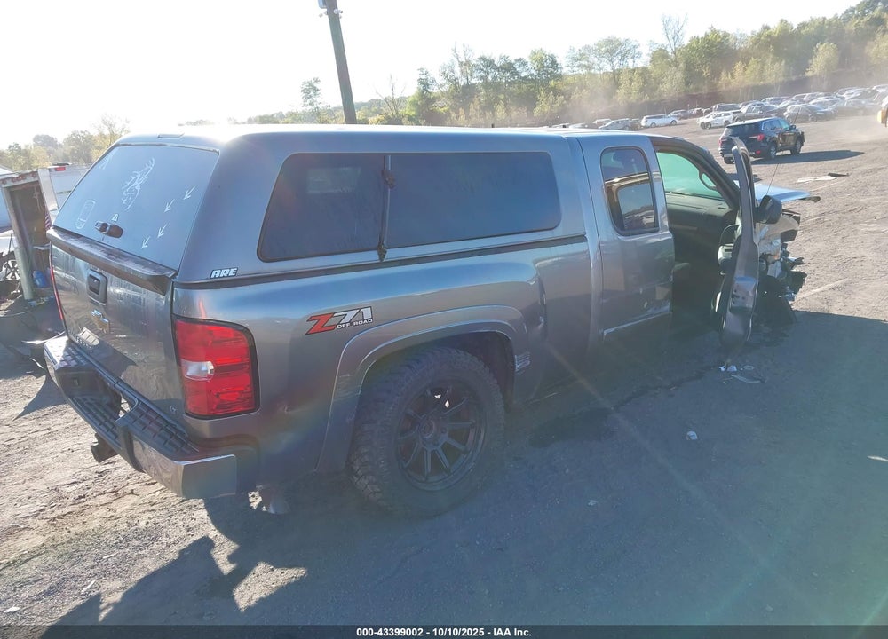 2008 CHEVROLET SILVERADO 1500 LT1 VIN: 2GCEK19J081304625
