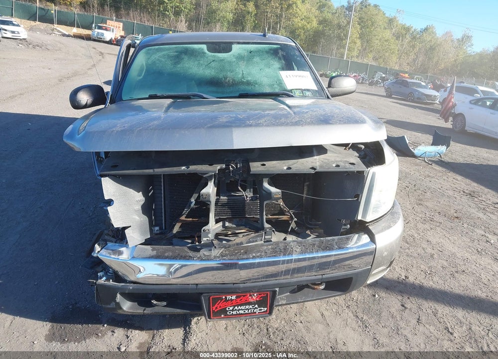 2008 CHEVROLET SILVERADO 1500 LT1 VIN: 2GCEK19J081304625