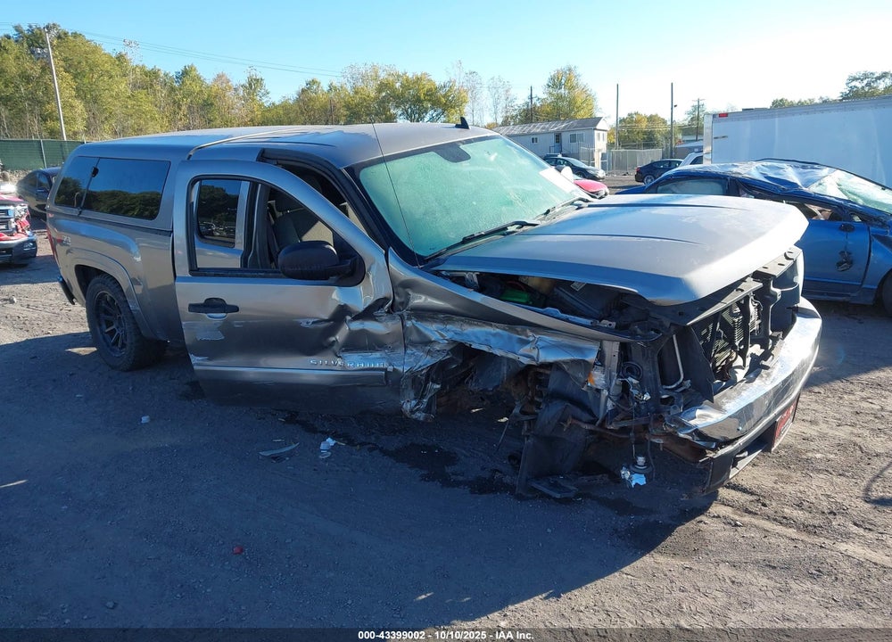 2008 CHEVROLET SILVERADO 1500 LT1 VIN: 2GCEK19J081304625