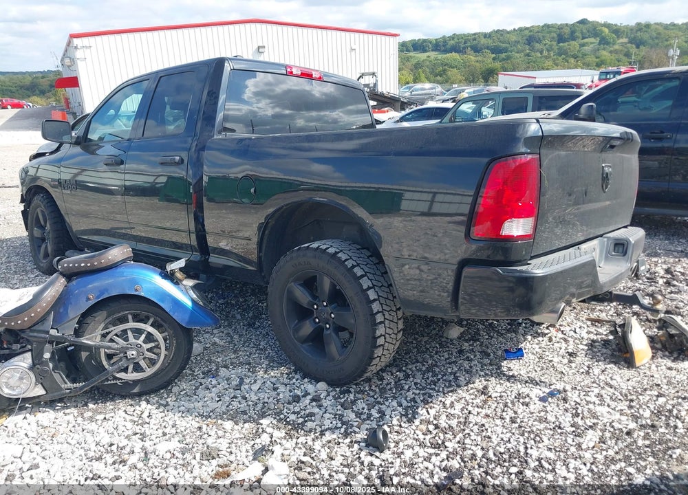 2019 RAM 1500 CLASSIC EXPRESS  4X2 6'4 BOX VIN: 1C6RR6FT5KS540556