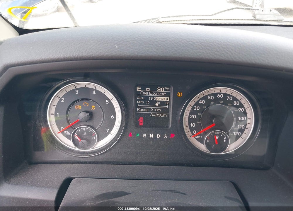 2019 RAM 1500 CLASSIC EXPRESS  4X2 6'4 BOX VIN: 1C6RR6FT5KS540556