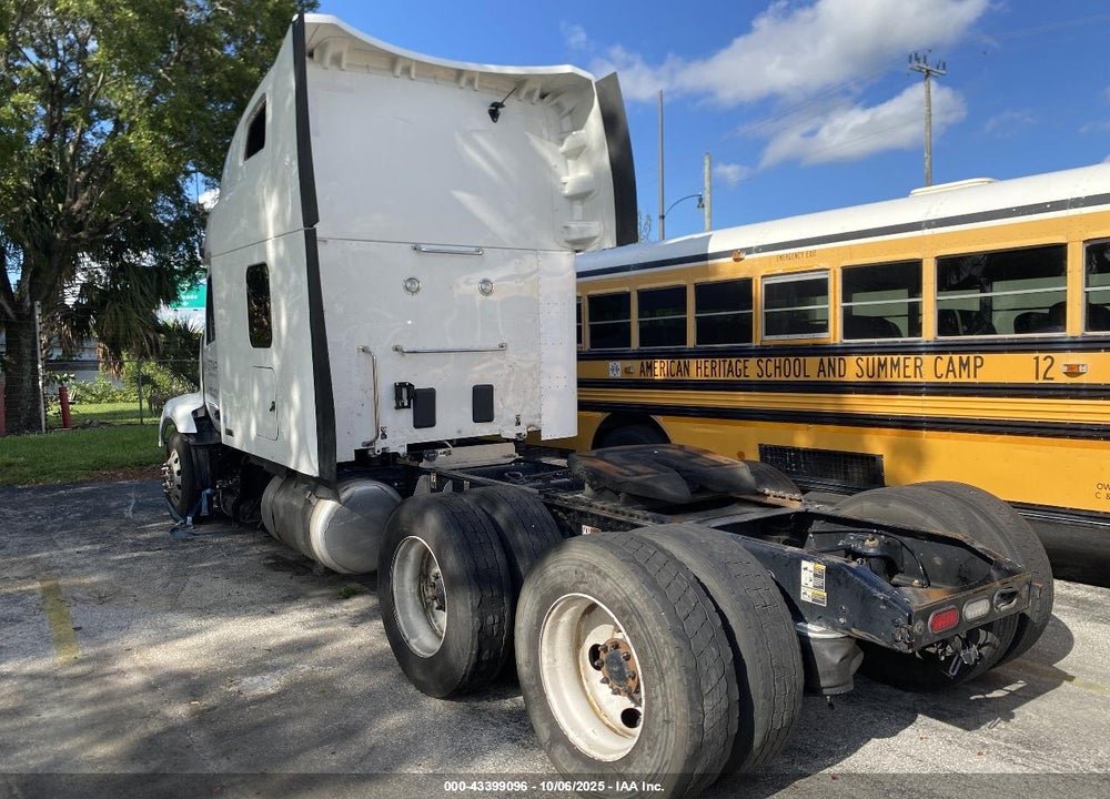 2024 PETERBILT 579 VIN: 1XPBD49X3RD638168