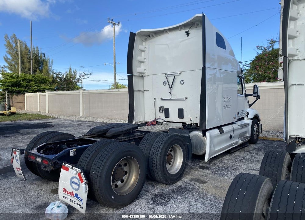 2024 PETERBILT 579 VIN: 1XPBD49X1RD638217