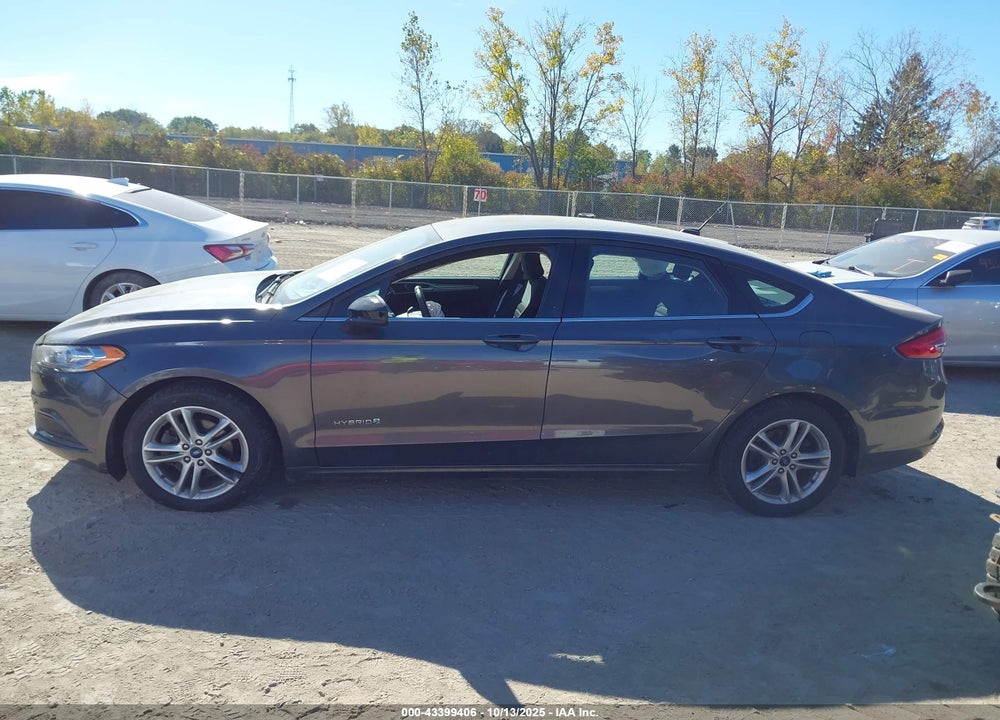 2018 FORD FUSION VIN: 3FA6P0LU0JR261088