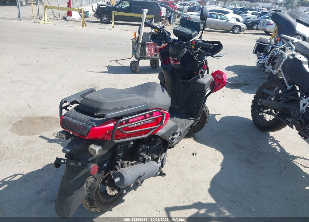 2023 TAIZHOU SCOTTER VIN: H0DTAEG18PX036900