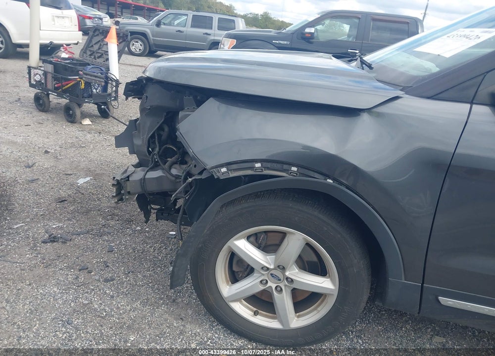 2017 FORD EXPLORER XLT VIN: 1FM5K8D85HGE34444