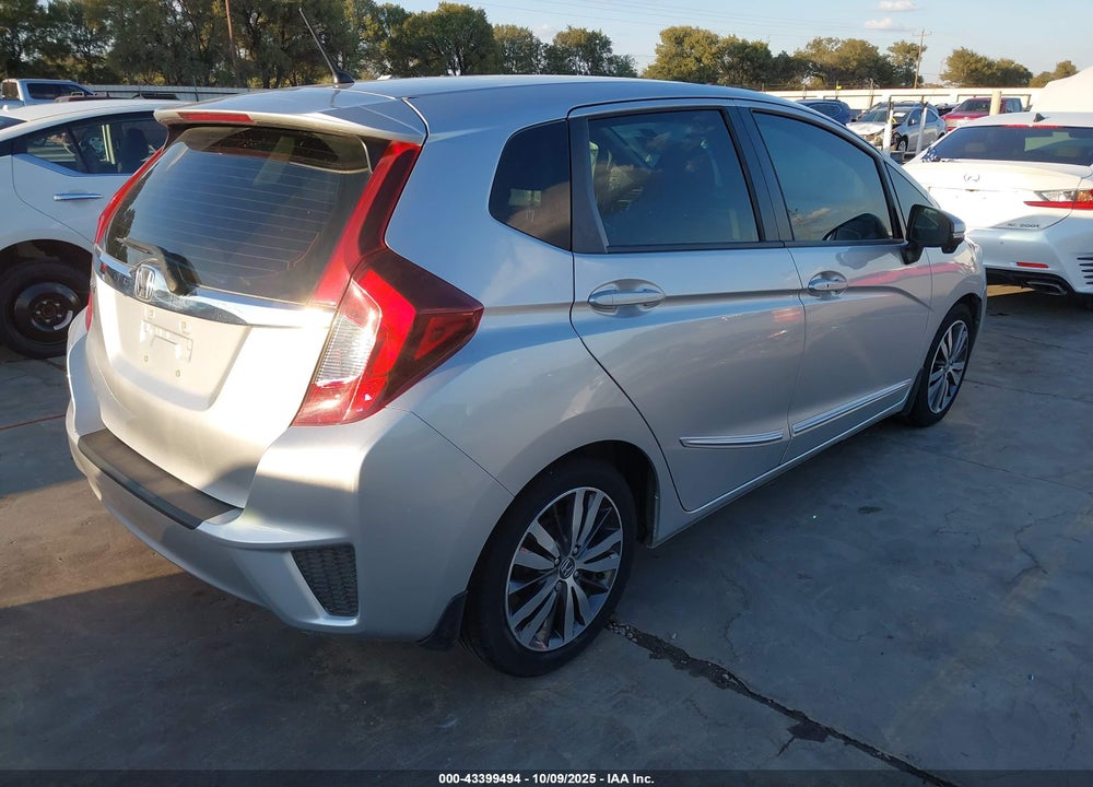 2015 HONDA FIT VIN: 3HGGK5H83FM705527