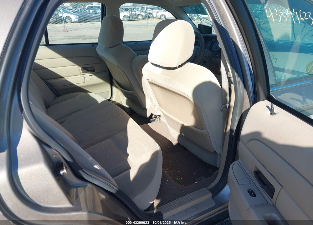 2005 FORD CROWN VICTORIA STANDARD VIN: 2FAFP73W95X117153