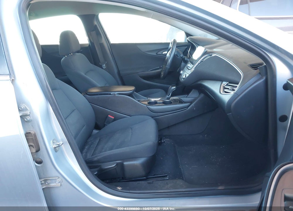 2017 CHEVROLET MALIBU VIN: 1G1ZE5ST1HF122218