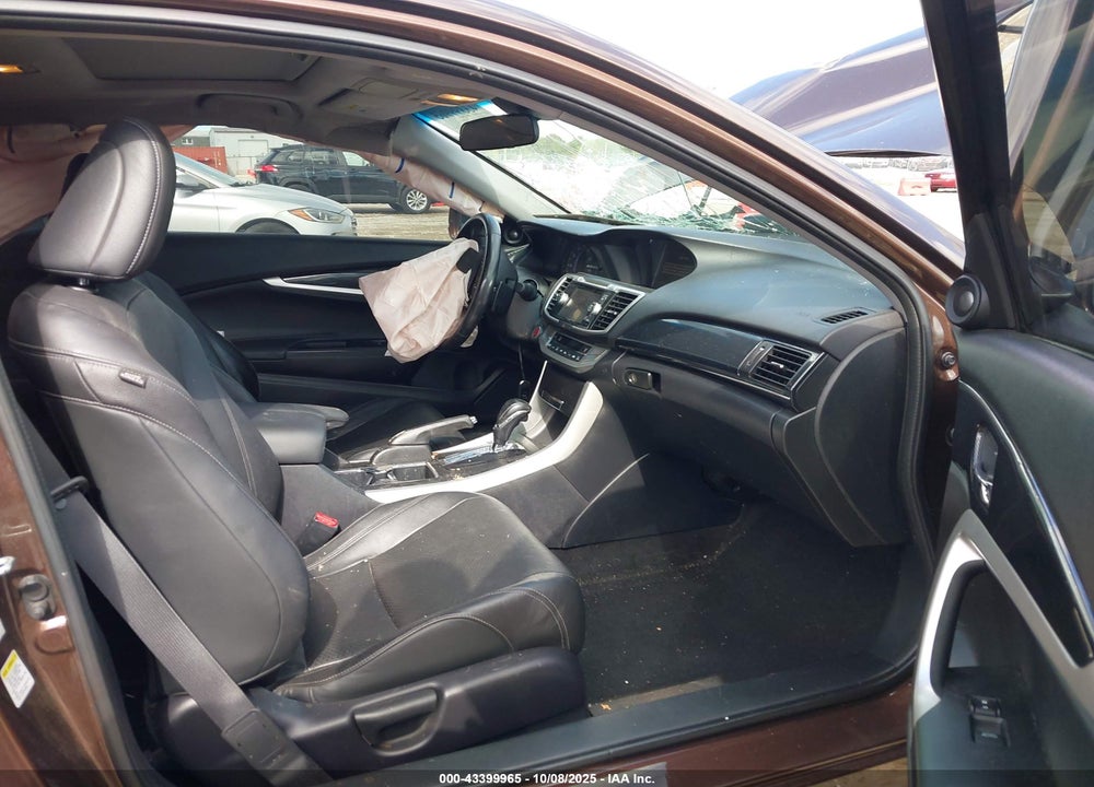 2013 HONDA ACCORD VIN: 1HGCT2B85DA013217