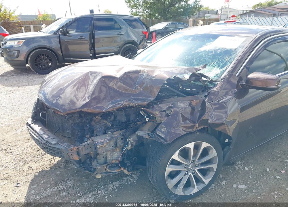 2013 HONDA ACCORD VIN: 1HGCT2B85DA013217