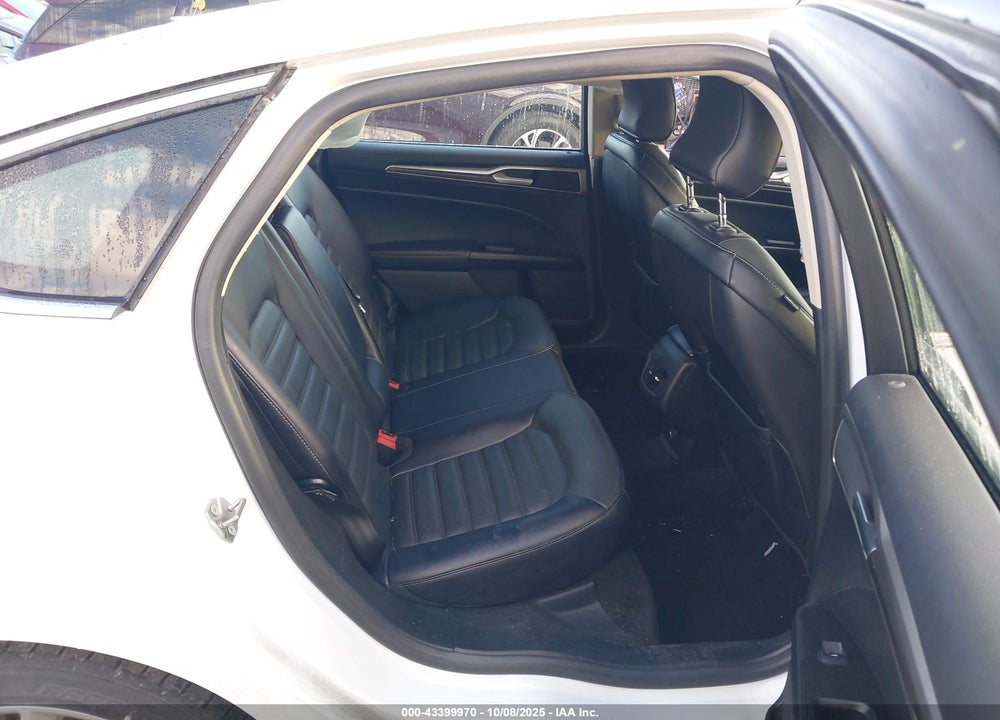 2018 FORD FUSION SE VIN: 3FA6P0HD5JR259829