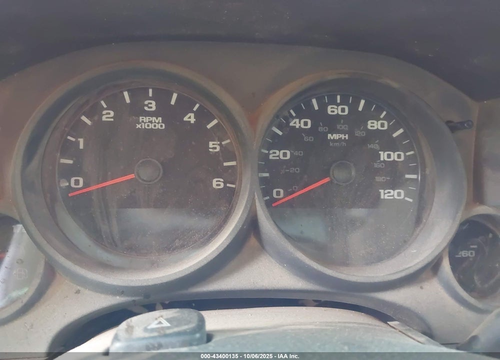 2011 CHEVROLET SILVERADO 1500 VIN: 1GCNCPEX8BZ271298