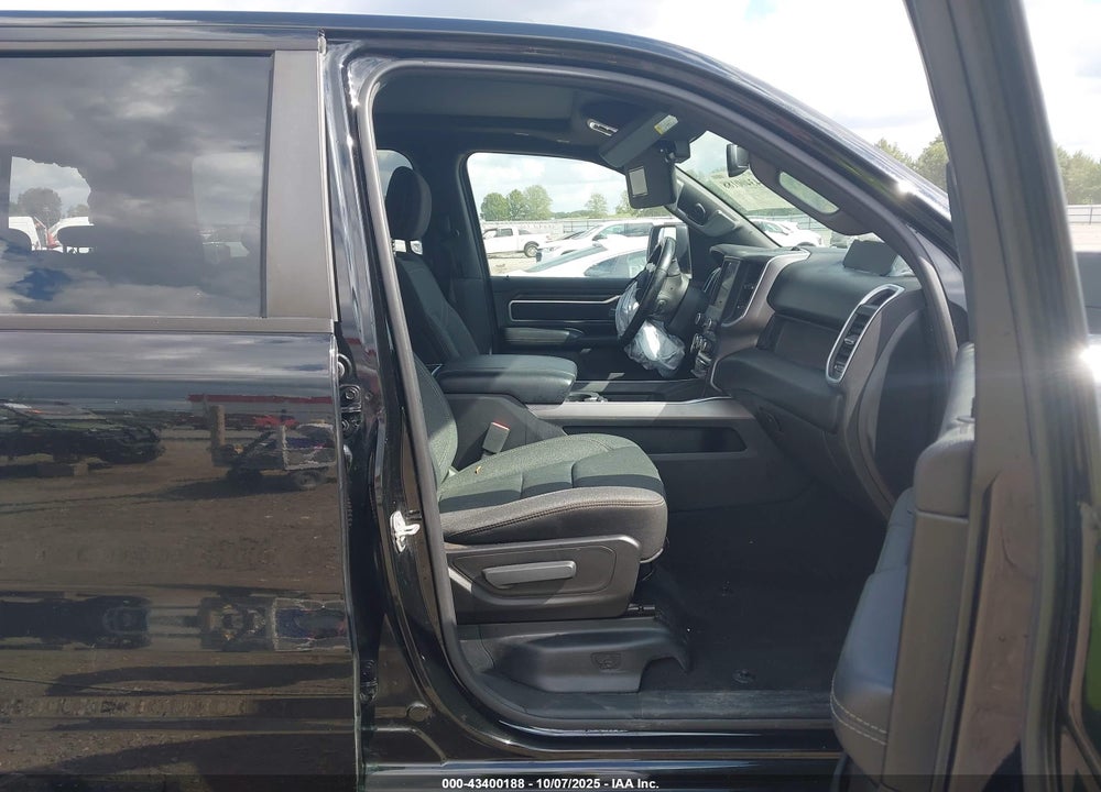2019 RAM 1500 BIG HORN/LONE STAR 4X4 6'4 BOX VIN: 1C6SRFMT3KN708276