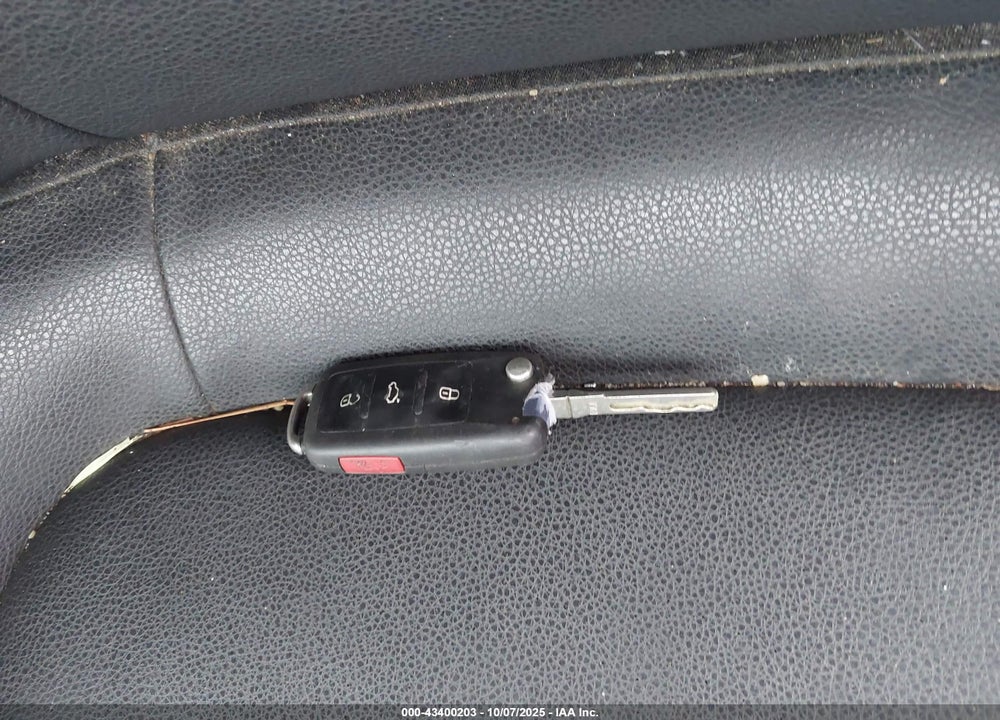 2012 VOLKSWAGEN JETTA VIN: 3VWDX7AJ4CM331787