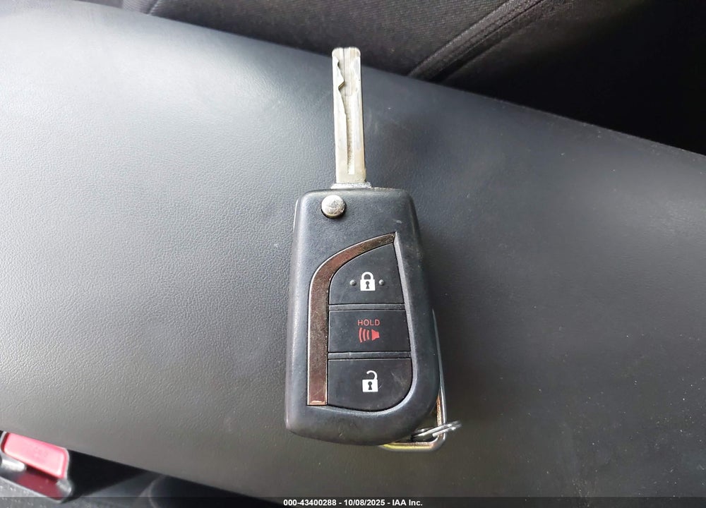 2018 TOYOTA C-HR XLE VIN: NMTKHMBX4JR045894