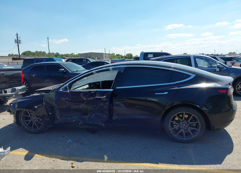 2019 TESLA MODEL 3 VIN: 5YJ3E1EA2KF395261