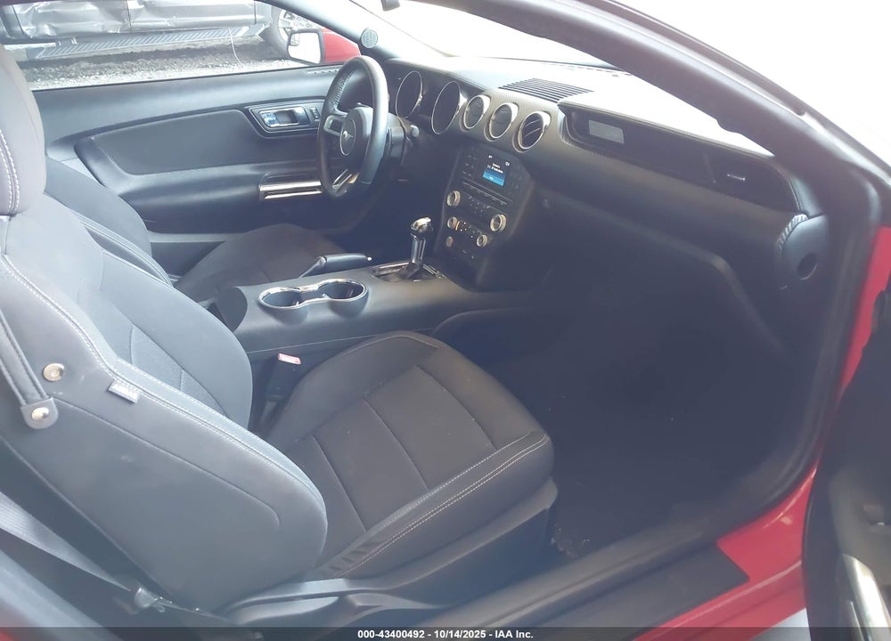 2016 FORD MUSTANG V6 VIN: 1FA6P8AM7G5284042