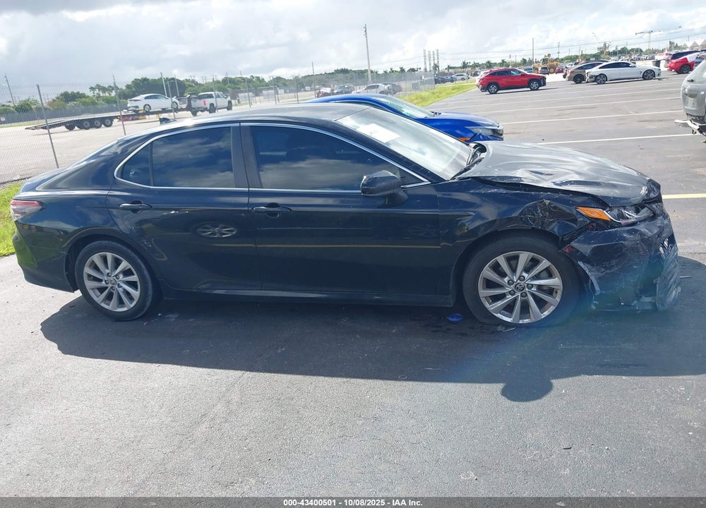 2021 TOYOTA CAMRY LE VIN: 4T1C11AKXMU412582