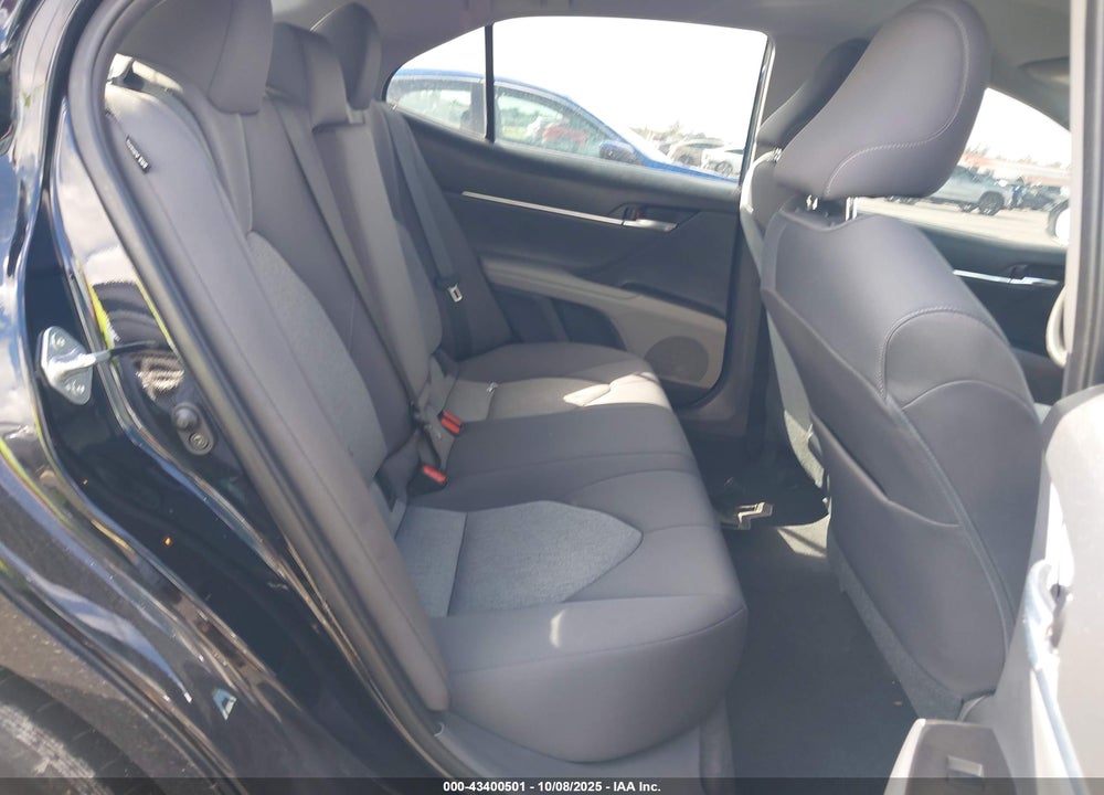 2021 TOYOTA CAMRY LE VIN: 4T1C11AKXMU412582