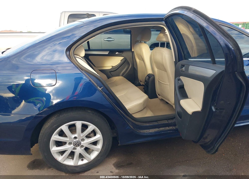 2013 VOLKSWAGEN JETTA 2.5L SE VIN: 3VWDP7AJ8DM253337