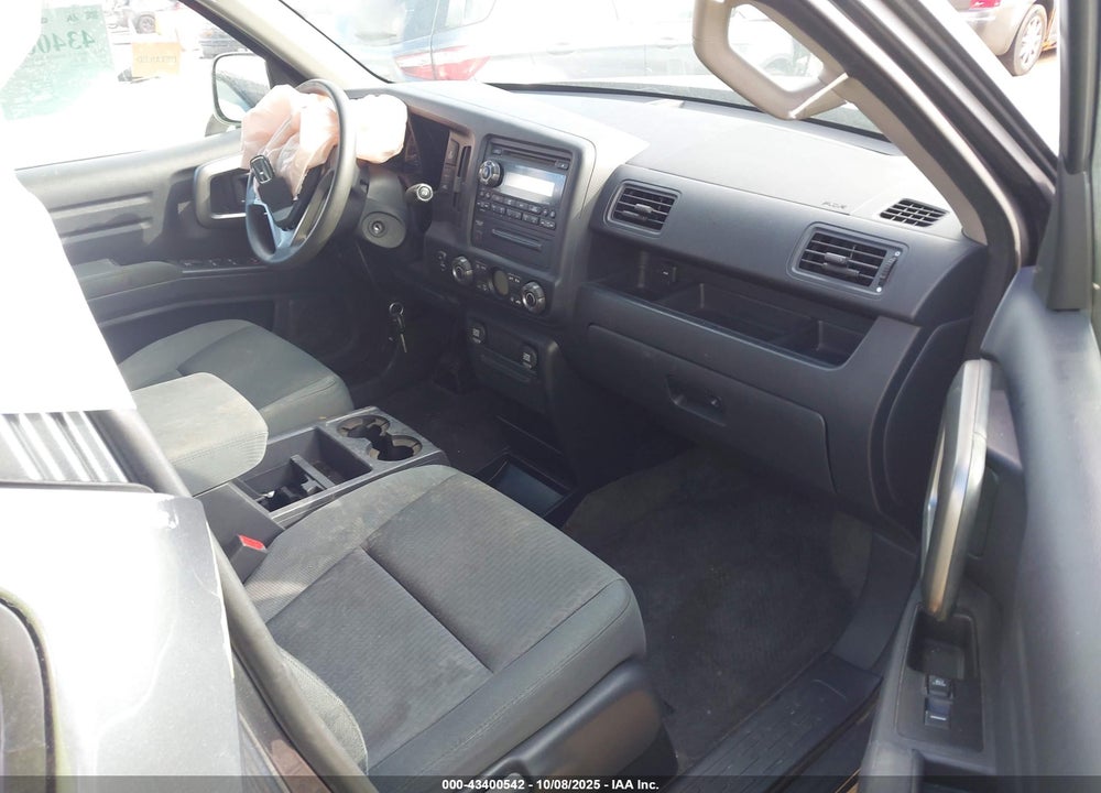 2011 HONDA RIDGELINE VIN: 5FPYK1F43BB009056