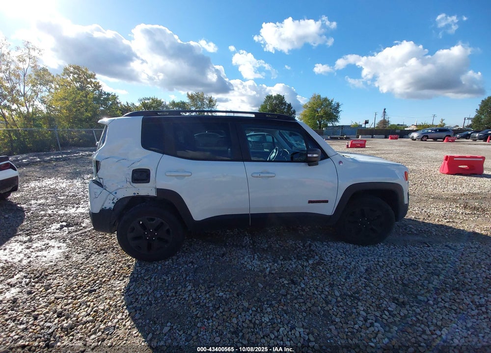 2018 JEEP RENEGADE TRAILHAWK 4X4 VIN: ZACCJBCB7JPG82082