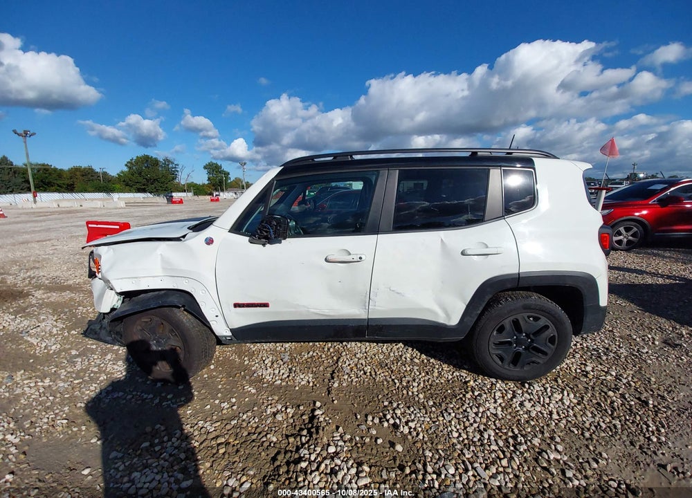 2018 JEEP RENEGADE TRAILHAWK 4X4 VIN: ZACCJBCB7JPG82082