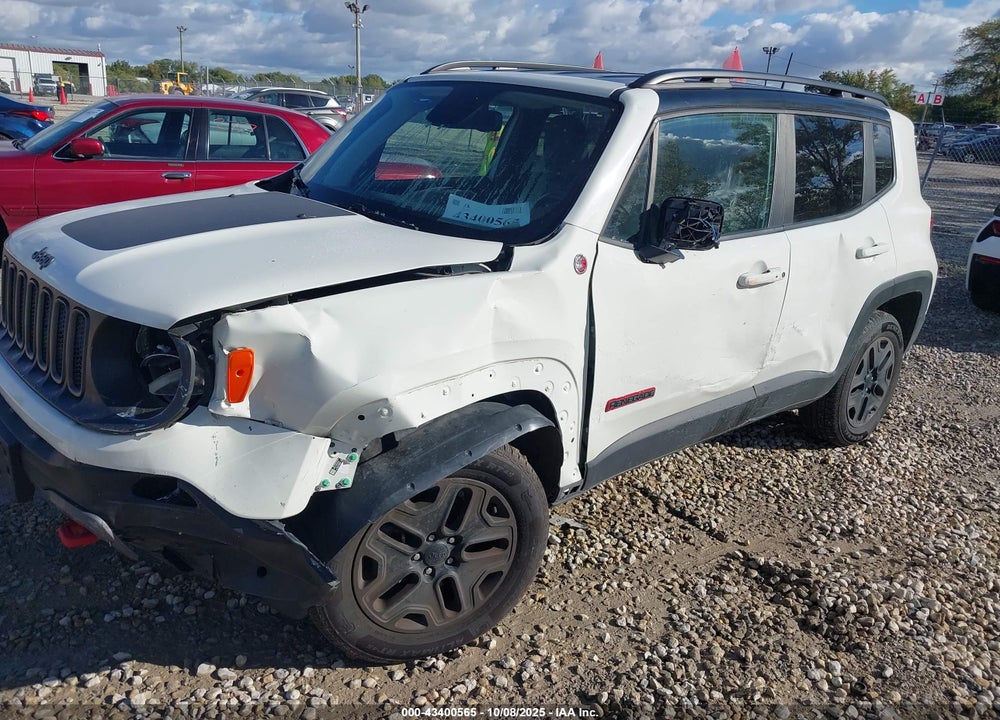 2018 JEEP RENEGADE TRAILHAWK 4X4 VIN: ZACCJBCB7JPG82082