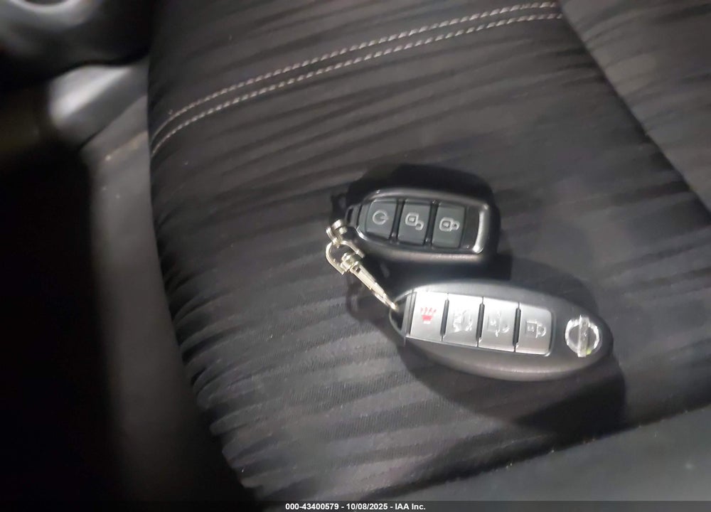 2018 NISSAN SENTRA SV VIN: 3N1AB7AP4JY284732