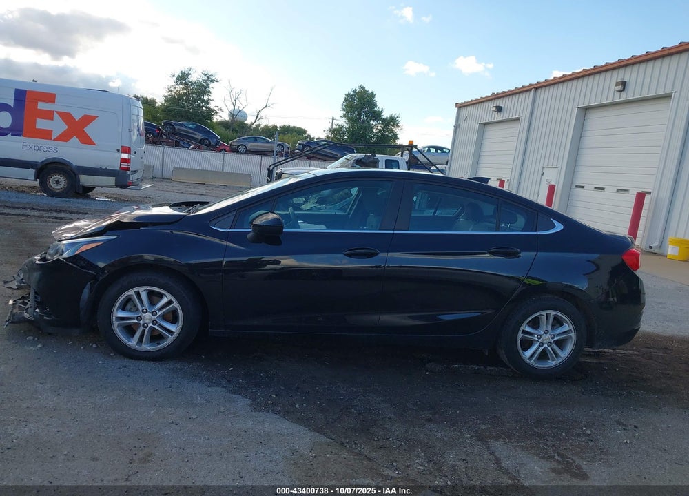 2017 CHEVROLET CRUZE LT AUTO VIN: 1G1BE5SM2H7243845