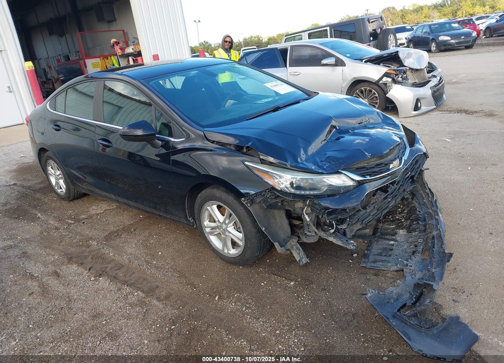 2017 CHEVROLET CRUZE LT AUTO VIN: 1G1BE5SM2H7243845