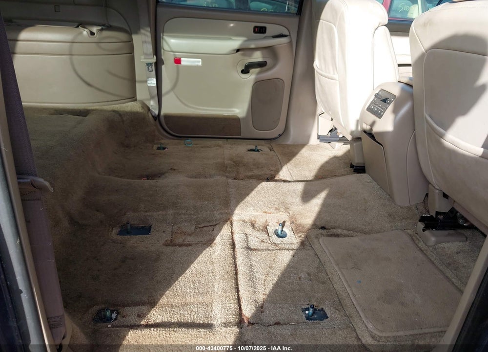 2003 CHEVROLET SUBURBAN 1500 LT VIN: 1GNFK16Z03J117549