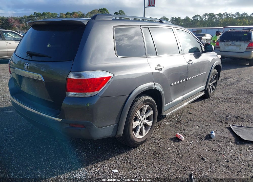 2013 TOYOTA HIGHLANDER VIN: 5TDZA3EH1DS035539