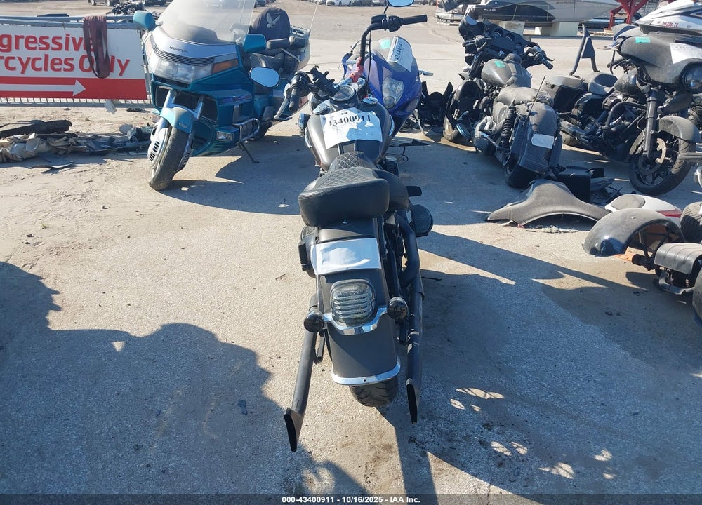 2018 HARLEY-DAVIDSON FLHCS HERITAGE CLASSIC 114 VIN: 1HD1YBK17JC063884