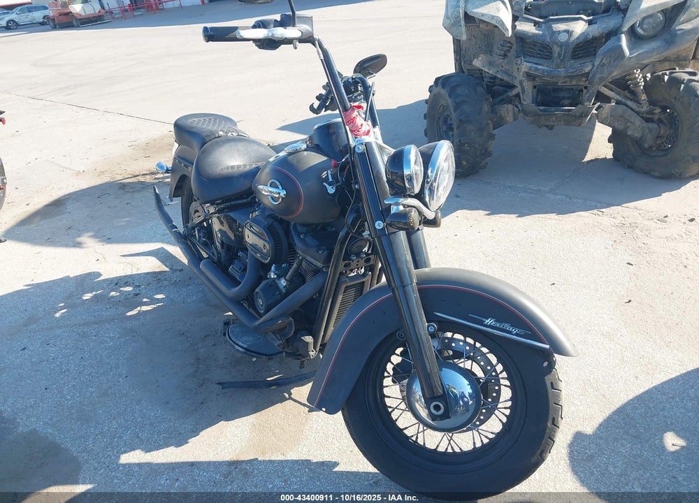 2018 HARLEY-DAVIDSON FLHCS HERITAGE CLASSIC 114 VIN: 1HD1YBK17JC063884