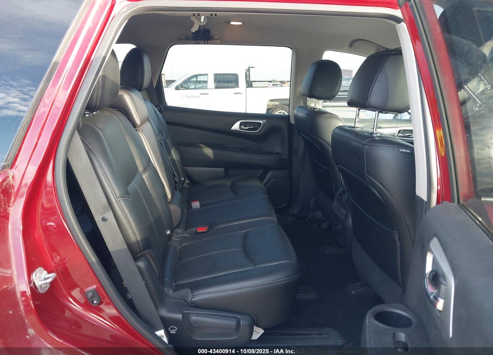 2017 NISSAN PATHFINDER SL VIN: 5N1DR2MN1HC620869