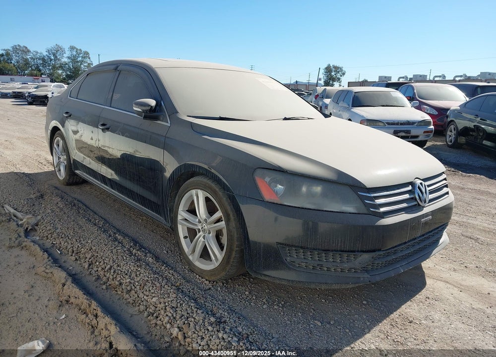 2014 VOLKSWAGEN PASSAT 1.8T SE VIN: 1VWBS7A30EC105855