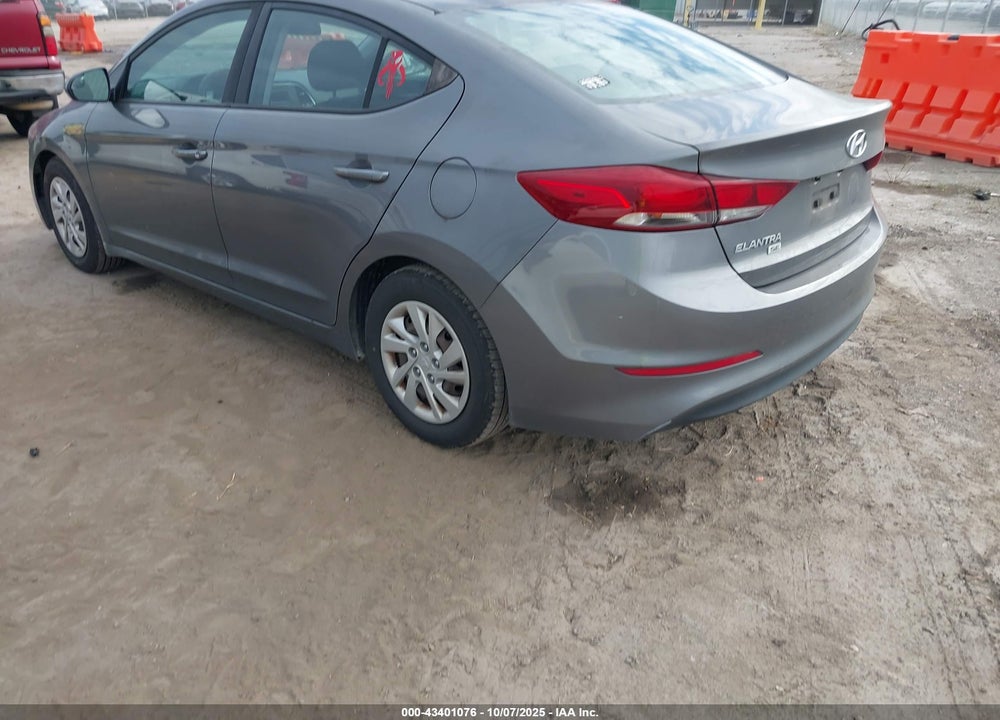 2018 HYUNDAI ELANTRA VIN: 5NPD74LF7JH272280