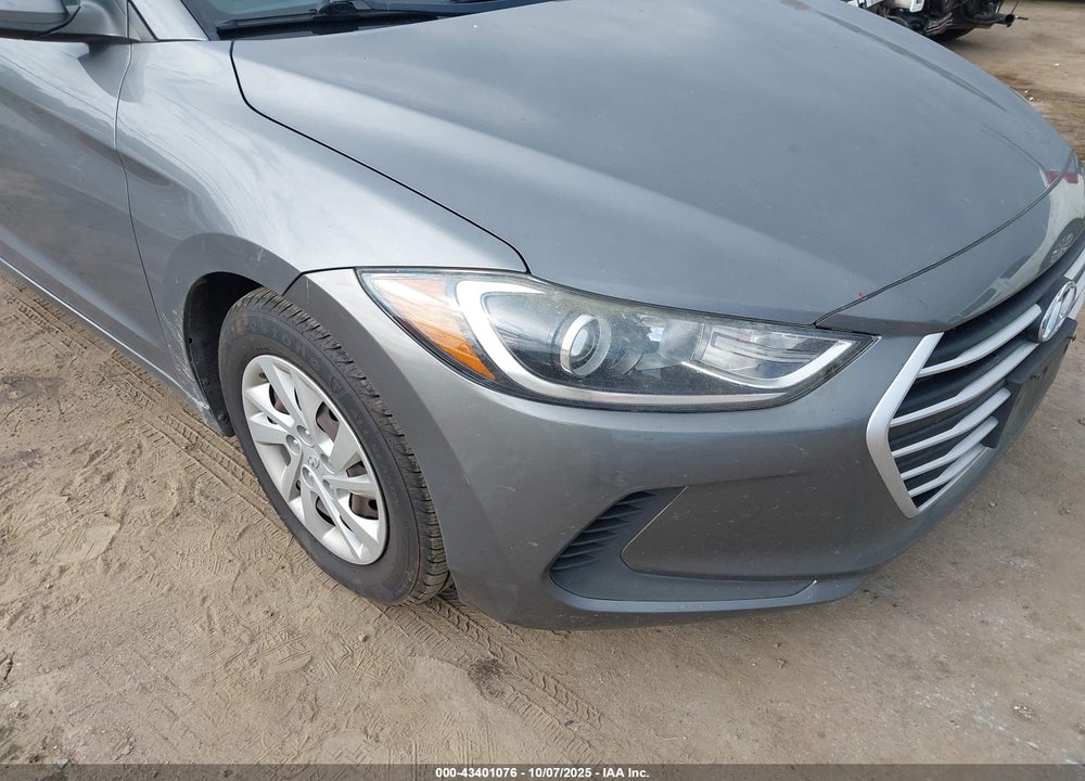 2018 HYUNDAI ELANTRA VIN: 5NPD74LF7JH272280