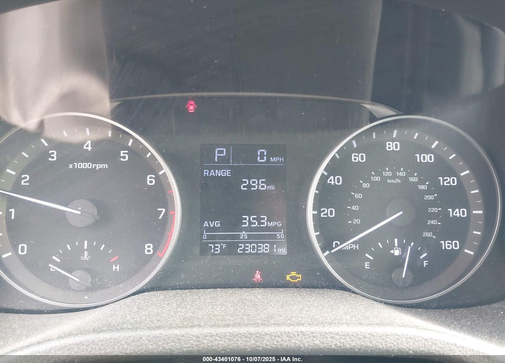 2018 HYUNDAI ELANTRA VIN: 5NPD74LF7JH272280