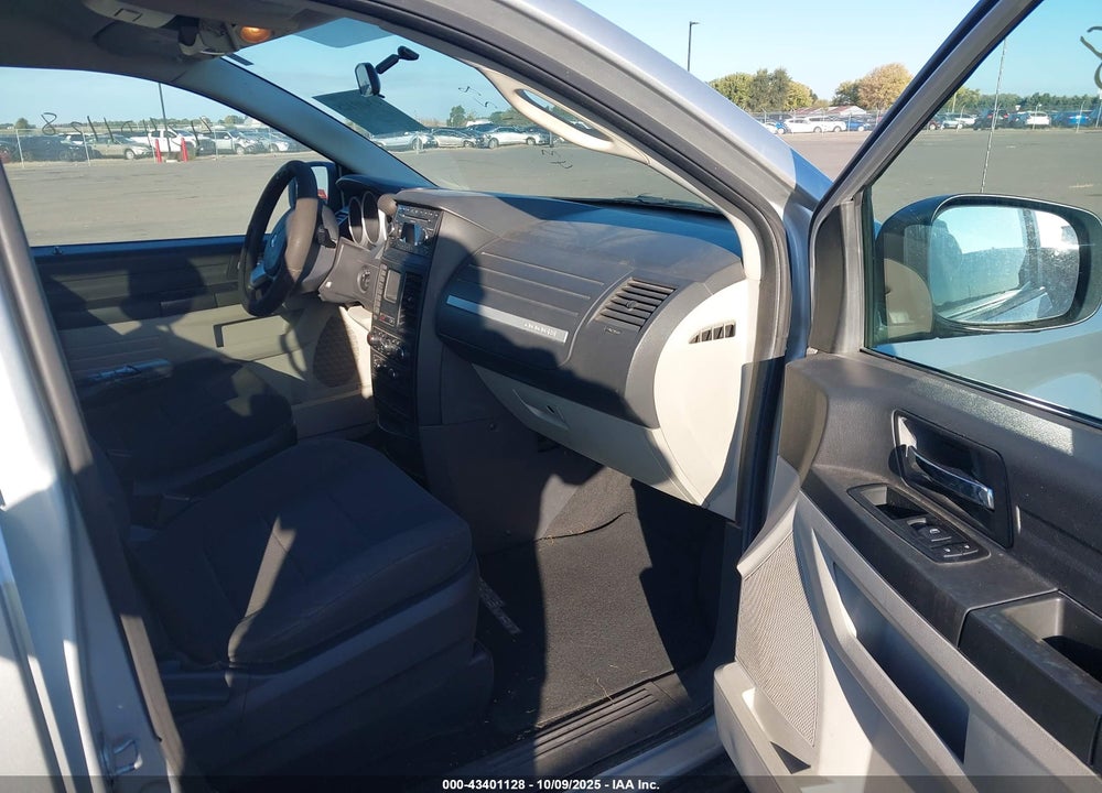 2008 DODGE GRAND CARAVAN SE VIN: 2D8HN44HX8R140555